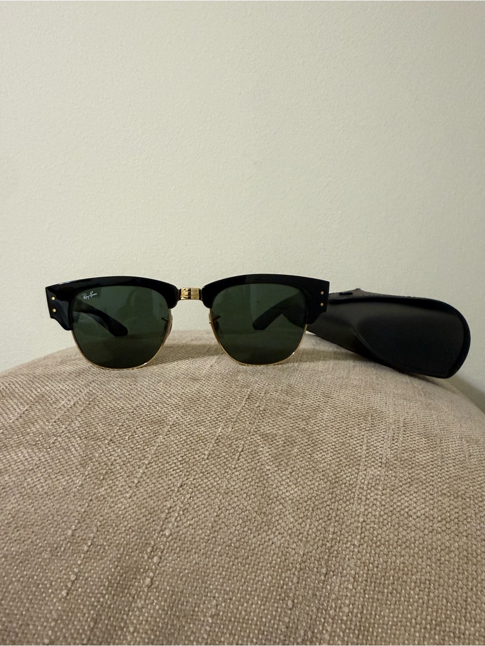 Ray-Ban Black and Gold Clubmaster Sunglasses with Green Lenses